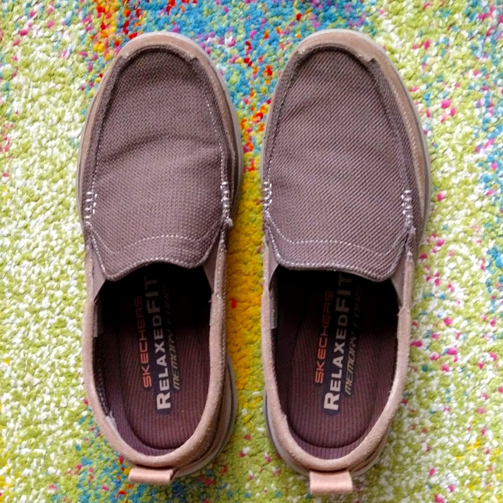 Skechers Men's Relaxed Fit Shoes size 10
